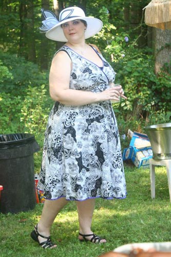 The photo above shows my outfit for a daytime backyard summer wedding 